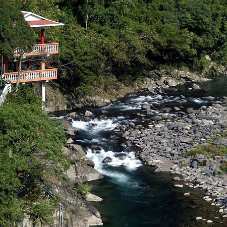 Sun Moon Bed& Breakfast Lejlighed Wulai Eksteriør billede